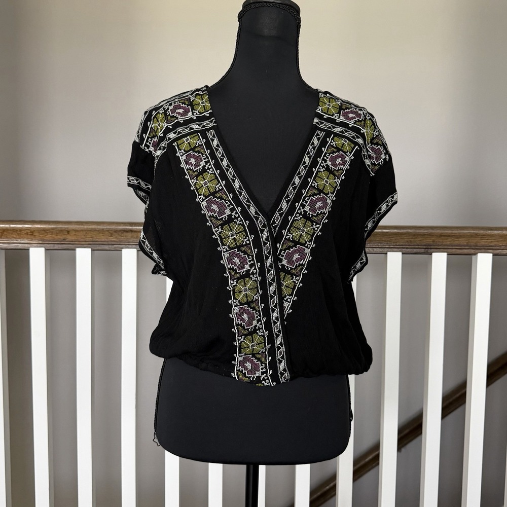 Free People Luca Embroidered Wrap Short Sleeve Cropped Top Medium Black Boho